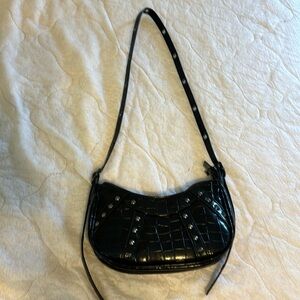 Black y2k purse